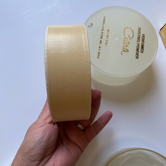 Ciara Velvet Dusting Powder by Charles Revson 6oz (new with box) - Picture 10 of 13